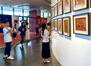 Nhìn từ những khung hình của giới trẻ