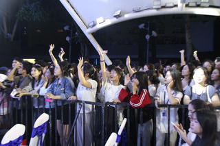 Sôi động đêm nhạc hội chào tân sinh viên Trường Đại học Thăng Long