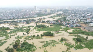 Tình người sau cơn bão