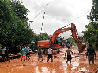 Mặt trận TP Đà Nẵng kêu gọi ủng hộ đồng bào vùng bão số 10
