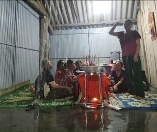 Lật thuyền ở Nghệ An, 2 cháu nhỏ tử vong thương tâm