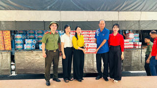 MTTQ Việt Nam tỉnh Tuyên Quang tiếp nhận 15 tấn hàng cứu trợ người dân vùng lũ lụt