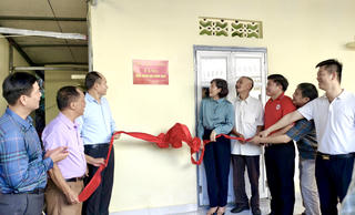 Quảng Ninh: Bàn giao nhà nhân đạo cho hộ khó khăn ở phường Hồng Gai