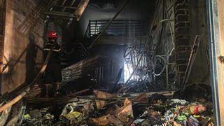 Gia Lai: Cháy lớn tại cơ sở vàng mã ở trong khu dân cư