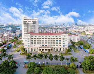 Trường Đại học Y Dược Hải Phòng lọt Top 10 cơ sở giáo dục đại học đạt chuẩn chất lượng trong nước