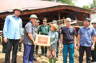 Tuyệt đối không để dân ở lại vùng nguy hiểm