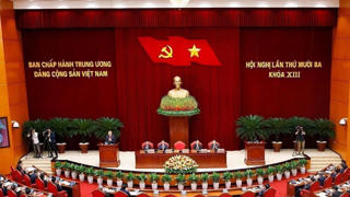 Thông cáo báo chí về ngày làm việc thứ hai Hội nghị Trung ương 13 khóa XIII