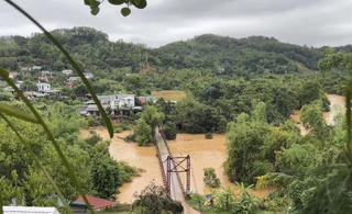 9 người thương vong, mất tích do mưa lũ và sạt lở đất hậu bão số 11