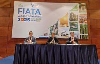 Việt Nam - Cửa ngõ hành trình thích ứng logistics xanh và kết nối đầu tư 