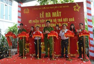 TP Hồ Chí Minh: Đồng loạt ra mắt bộ phận tiếp nhận và trả kết quả giải quyết thủ tục hành chính