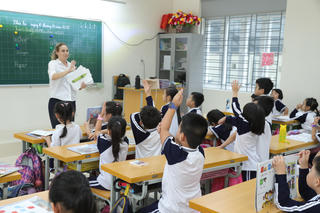 Sớm đưa tiếng Anh thành ngôn ngữ thứ hai trong trường học - Bài 1: Chìa khóa hội nhập bắt đầu từ nhà trường