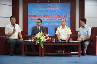 Đà Nẵng: “Cầm tay chỉ việc” hộ kinh doanh chuyển đổi hóa đơn điện tử