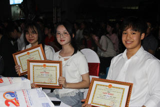 Học viện Y Dược học cổ truyền chào đón hơn 1.000 tân sinh viên