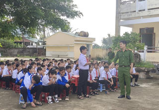 Xử phạt học sinh vi phạm: Đủ sức răn đe, đảm bảo mục tiêu giáo dục
