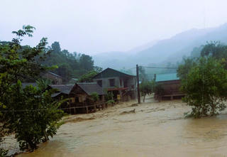 Quảng Trị: Mưa lớn gây ngập lụt, nguy cơ xuất hiện lũ quét ở xã miền núi