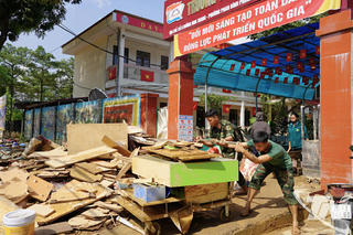 Dạy - học ứng phó với bão lũ