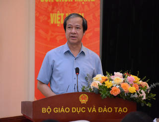 Biên soạn bộ sách giáo khoa thống nhất khắc phục bất cập tồn tại