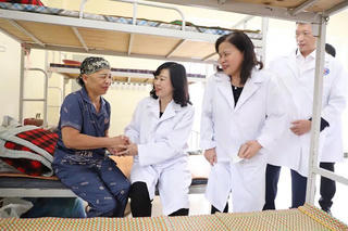 Nâng cao năng lực tuyến y tế cơ sở  để người dân hưởng lợi- Bài cuối: Củng cố toàn diện trạm y tế tuyến xã