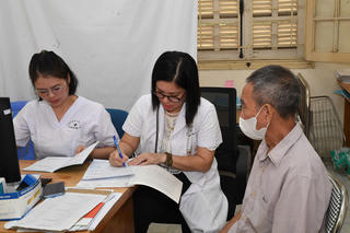  Nâng cao năng lực tuyến y tế cơ sở để người dân hưởng lợi- Bài 1: Khi y tế cơ sở đến gần dân hơn