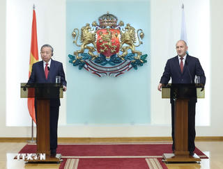 Việt Nam-Bulgaria thiết lập quan hệ Đối tác chiến lược