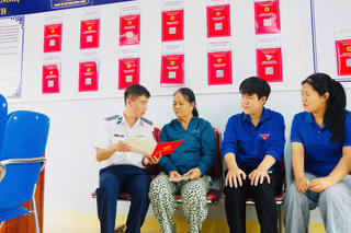 Đà Nẵng: Cảnh sát biển lan tỏa mạnh mẽ Phong trào “Bình dân học vụ số” 