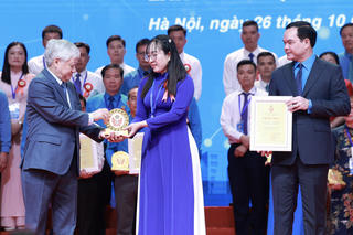 Thi đua đổi mới sáng tạo, nâng cao năng suất lao động, vững tin cùng đất nước bước vào kỷ nguyên mới