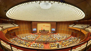 Quốc hội thảo luận kết quả thực hiện kế hoạch phát triển kinh tế - xã hội