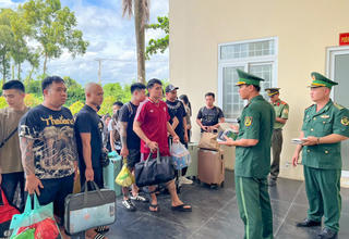 An Giang tiếp nhận 63 công dân Việt Nam từ Campuchia