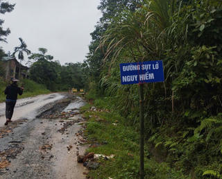 Quảng Trị: Cảnh báo nguy cơ sạt, sụt đất