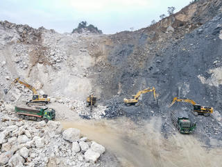 Hiện trạng mỏ đá của Vissai Ninh Bình sau khai thác 4,4 triệu tấn khoáng sản 2-333