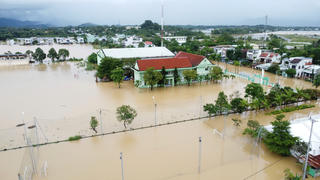 Huế - Đà Nẵng mưa đặc biệt to, nhiều nơi vượt 400mm, cảnh báo ngập sâu kéo dài