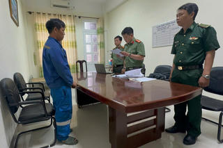 TP Hồ Chí Minh: Khởi tố thuyền trưởng tàu cá do 'Tổ chức cho người khác xuất cảnh trái phép'