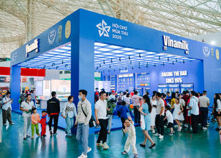 Vinamilk lan tỏa giá trị thương hiệu Việt tại Hội chợ Mùa Thu 2025