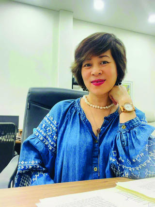 Nhà thơ Trang Thanh, ta ngồi như dấu hỏi