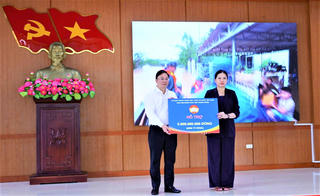 Ủy ban Trung ương Mặt trận Tổ quốc Việt Nam hỗ trợ Đà Nẵng 5 tỷ đồng khắc phục hậu quả mưa lũ