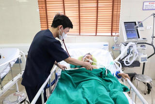 Đề phòng đột quỵ khi thời tiết giao mùa 