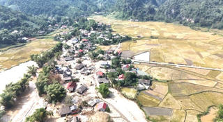 Lào Cai: "Mỏ cát" trôi vào làng và mong muốn hồi sinh làng Chút