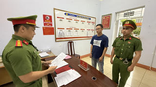 Đắk Lắk: Bắt Phó phòng ngân hàng lừa đảo 4,8 tỷ đồng để “đầu tư tài chính” qua mạng