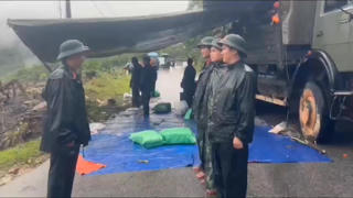 Đà Nẵng: Dùng flycam đưa hơn 7 tấn hàng cứu trợ đến vùng cô lập 