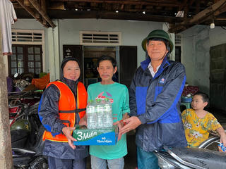 Phường ở Huế phản bác thông tin sai lệch trong cứu trợ lũ lụt