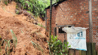 Quảng Ngãi: Di dời 43 hộ dân do sạt lở núi