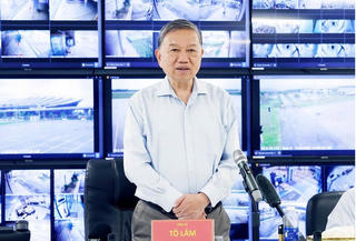 Phát huy tinh thần đoàn kết, chung tay giúp người dân Huế sớm ổn định sau mưa lũ