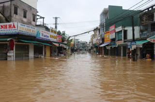 Ban Chỉ đạo yêu cầu vận hành hồ chứa ứng phó mưa lớn và bão số 13 sắp tới