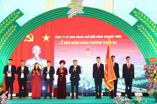 Nông sản Bảo Minh vinh dự đón nhận Huân chương Lao động hạng Ba