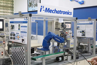 TPHCM chuyển mình thành trung tâm đổi mới sáng tạo khu vực - Bài 2: Xây hạ tầng cho kinh tế tri thức