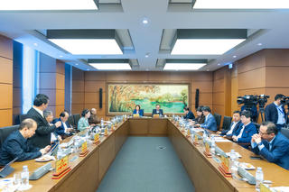 Quốc hội thảo luận ở tổ về Luật Xây dựng (sửa đổi), Luật Chuyển đổi số