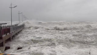 Triển khai các biện pháp cấp bách ứng phó với bão số 13