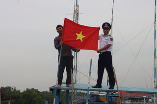 Ngư dân TP Hồ Chí Minh được cảnh báo khẩn trương tránh 'siêu bão' Kalmaegi