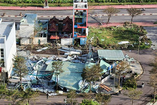 Bão số 13 quét qua, Gia Lai tan hoang