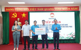 Tổng Liên đoàn Lao động Việt Nam hỗ trợ 1 tỉ đồng giúp đoàn viên khắc phục hậu quả bão lũ
